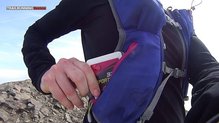 32Gi Sports Gel , Sin embargo gracias a su formato bastante plano es muy fácil guardarlo 