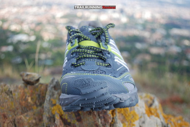 Aterrador pasillo convergencia Adidas Kanadia TR 3 - TRAILRUNNINGReview.com