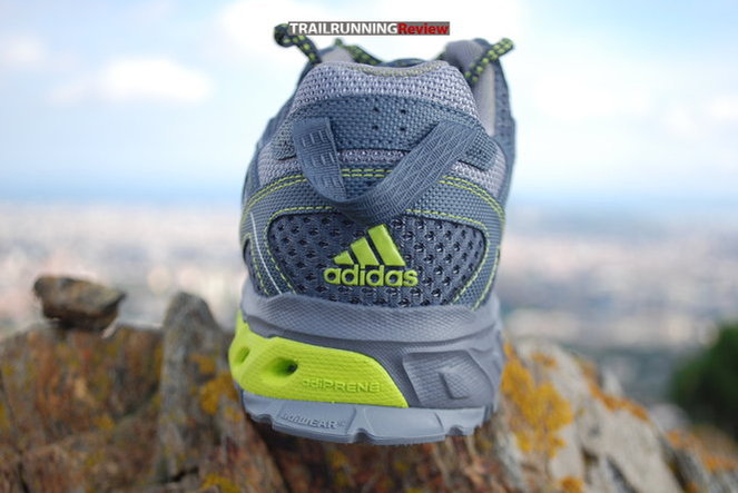 Aterrador pasillo convergencia Adidas Kanadia TR 3 - TRAILRUNNINGReview.com