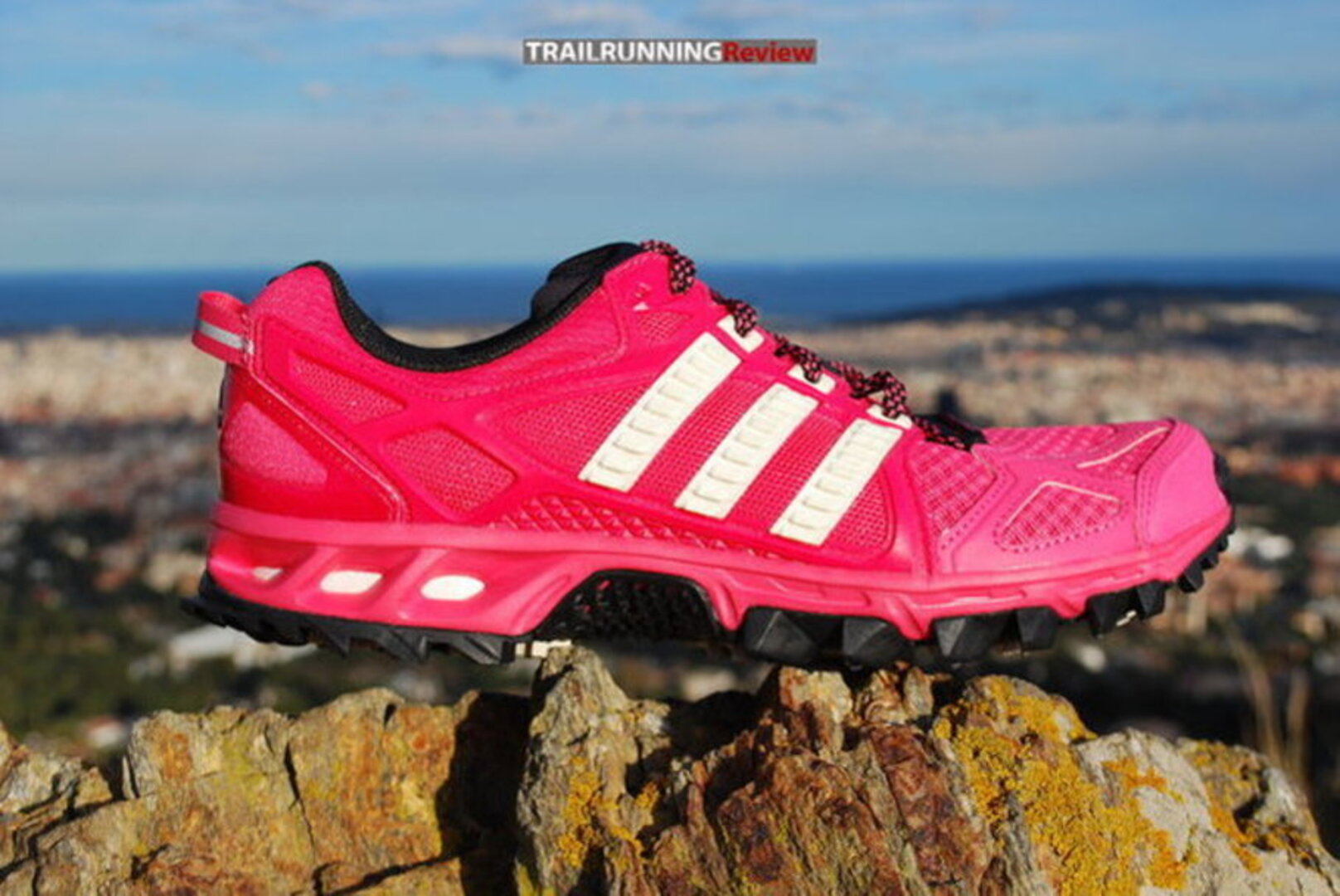 invadir mensual Flotar Adidas Kanadia TR 6 W VS Adidas Terrex Speed GTX - TRAILRUNNINGReview.com