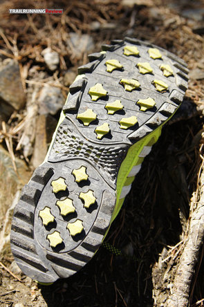 Adidas Kanadia 6 - TRAILRUNNINGReview.com