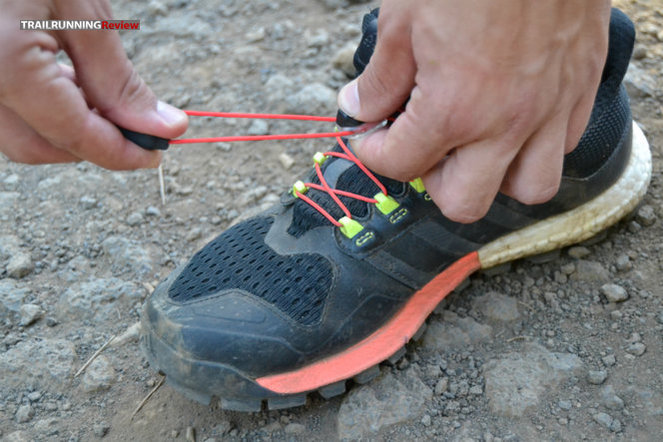 medio litro Tacto educador Adidas Raven Boost - TRAILRUNNINGReview.com