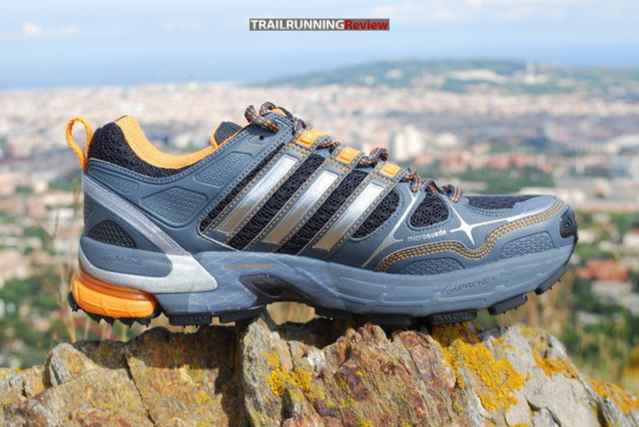 >Adidas Riot 3