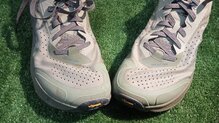 Altra Olympus 6, upper en perfecto estado..