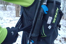 Aonijie Ultra+ 5L: Bolsillos laterales muy amplios pero algo incómodos de accedar.