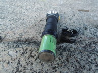 Armytek Wizard Silver XM-L2 v2: relacin tamao pila-lmpara