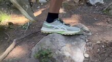 La media suela aísla bastante el pie del terreno
