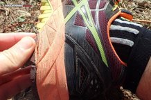 Asics Fuji Trabuco 4: Algunos puntos de la suela se despegan del Solyte