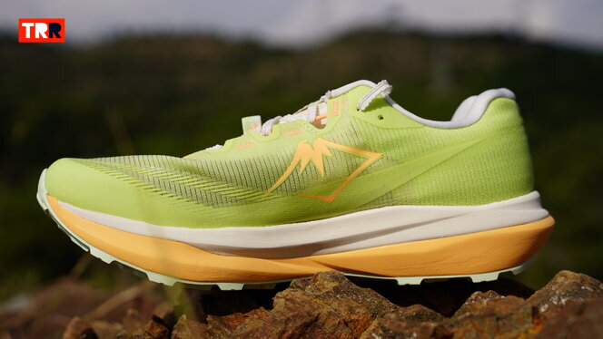 Asics FujiSpeed 4 - TRAILRUNNINGReview.com