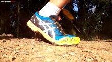 La suela de las Asics FujiTrabuco Sky una zapatilla dinmica