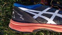 Asics FujiTrabuco Sky media suela compactada