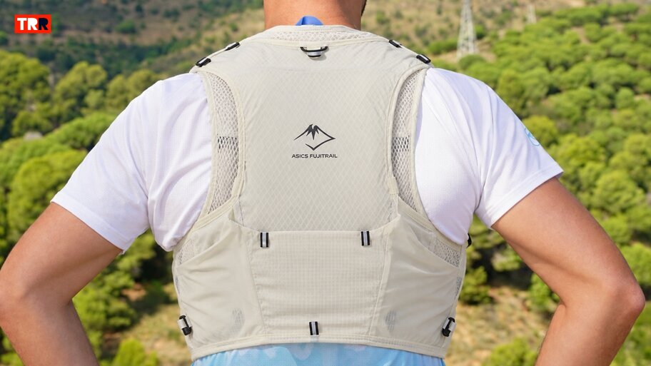 Review Asics - FujiTrail Vest