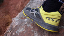 El upper de las Asics Gecko XT es muy llamativo