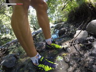 Asics Gel Fuji Endurance: Detalle de las zapatillas recin ensuciadas con barro