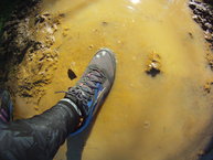 Brooks Cascadia 12, el agua de un charco calará rápido.