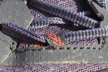 Brooks Cascadia 12, upper lengüeta bastante tupido.