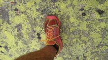 Prueba de la suela de la Brooks Cascadia 9 sobre roca