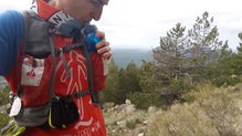 Camelbak Nano Handheld: facilidad para beber, sin sacar completamente el bidn de la mochila