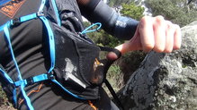 Camelbak Ultra 10 Vest, bolsillo pensado para los geles el cual alargándolo sería mejor.
