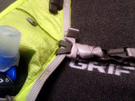 Camelbak Ultra Pro Vest: Truco para asegurar una mejor fijación de la tira de ajuste