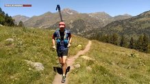 Camp Ultra Trail Vest: con los palos desplegados, se afloja el ajuste superior