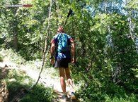 Camp Ultra Trail Vest: con los palos desplegados, imposible pasar por zonas boscosas
