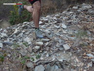 Probando sujecin y agarre sobre terreno irregular como piedra suelta.