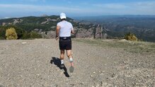 Compressport Free Belt Pro 2.0, se adhiere sin apretar.