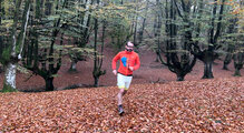 Los Compressport Trail Racing 2 in 1  están fabricados con 93% de poliamida y 7% de elastane