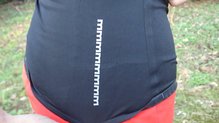 Deewear Compress T-Shirt: Un gran reflectante a cada lado en la parte trasera.