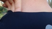 Deewear Compress T-Shirt: detalle de acabados del cuello
