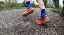 Dynafit Alpine. Sujeción y soporte en carrera.