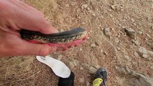 Media suela muy fina, especialmente en la parte delantera