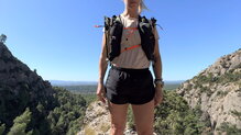 Incluso en tiradas largas, la Dynafit Ultra 12 Vest resulta cómoda y transpirable.