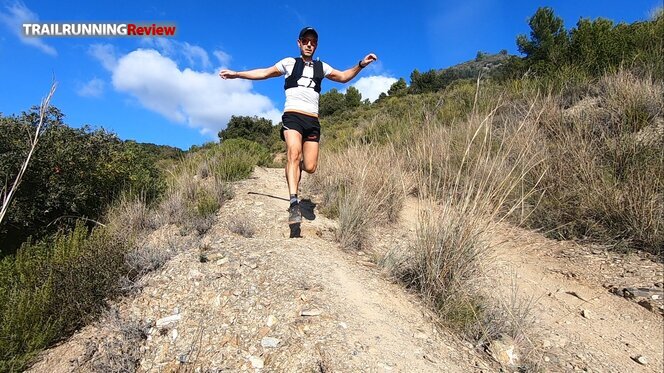 Chaleco hidratación trail running portabidón Evadict 5L blanco