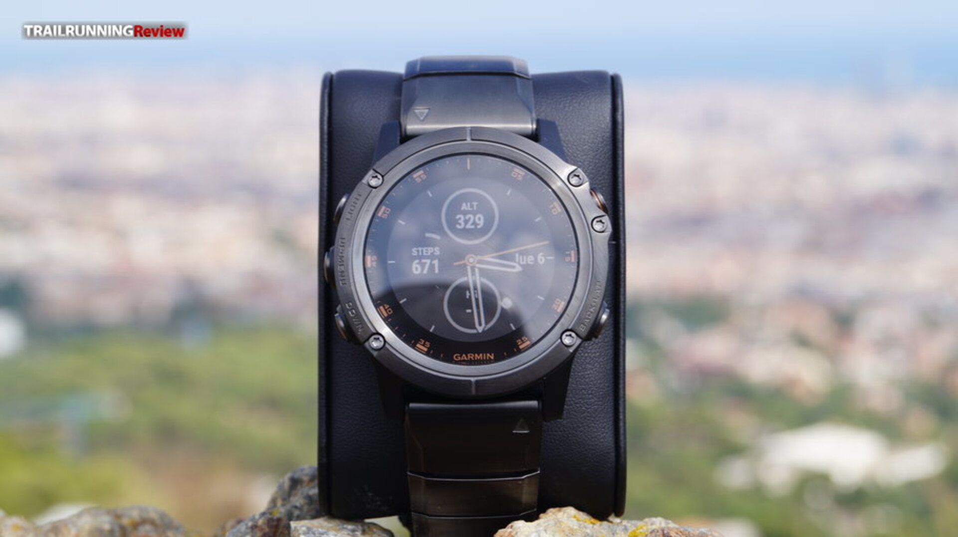 Reloj deportivo Garmin Fenix 3 Zafiro plata con correa de cuero sólo 329,99€