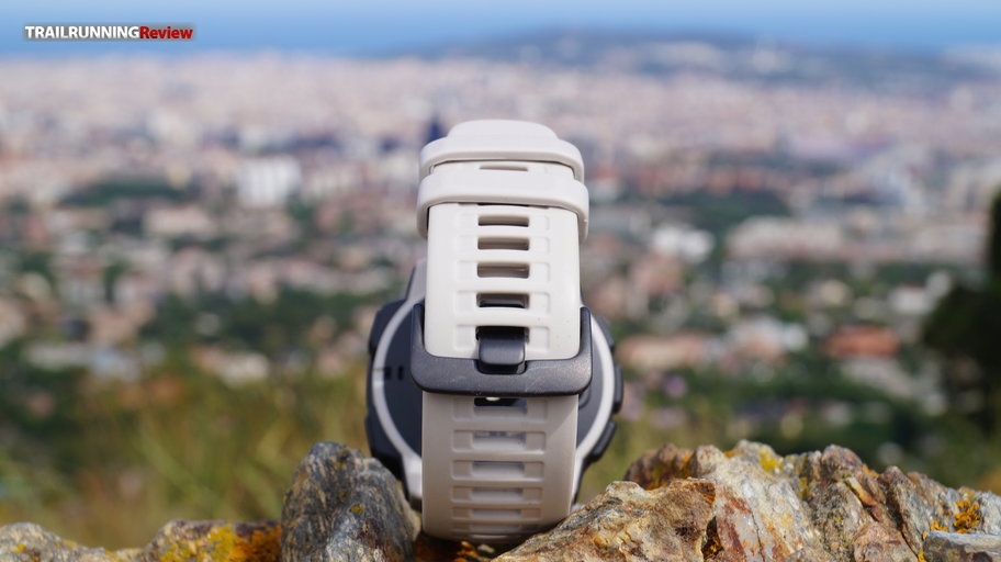 dem garmin instinct