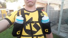 Bolsillos porta-bidones con bidones rígidos