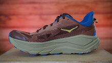 Hoka Challenger 8