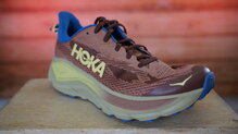 Hoka Challenger 8
