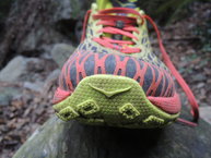 Hoka One One Speed Instinct: Detalle proteccin delantera