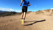 Hoka Stinson 7 en acción.