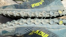 Inov-8 Parkclaw G 280. Media suela con lneas de tensin normales.