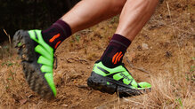 Inov-8 Trailfly Ultra G 300 Max, las primeras zapatillas con media suela de grafeno 