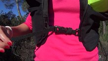 Instinct Evolution Trail Vest, dispone de ajuste delantero en horizontal y vertical.
