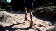 Joma Olimpo 3: La arena no se cuela facilmente en el zapato