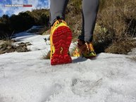 Joma Olimpo en accin sobre nieve