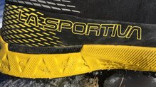 La Sportiva Cyklon Cross GTX: Placa estabilizadora y media suela