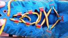 6.4 - La Sportiva Helios 3 claro desgaste de cordones y ocsturas