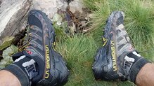 La Sportiva Ultra Raptor II, la izq. completamente mojada.